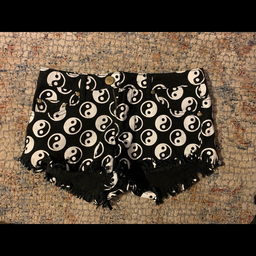 XS Yin Yang Black denim shorts